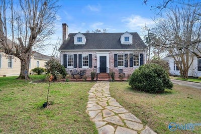 /international/us/412-college-avenue-scottsboro-al-110106467745/