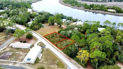 /international/us/709-ryan-dr-carrabelle-fl-110104048189/