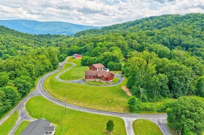 /international/us/1996-buck-mountain-rd-bentonville-va-110109168638/