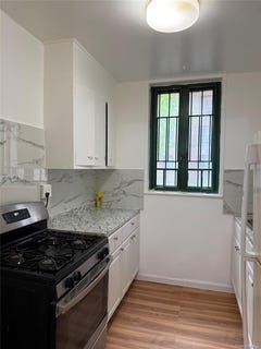 /international/us/1501-metropolitan-avenue-bronx-ny-110108335690/