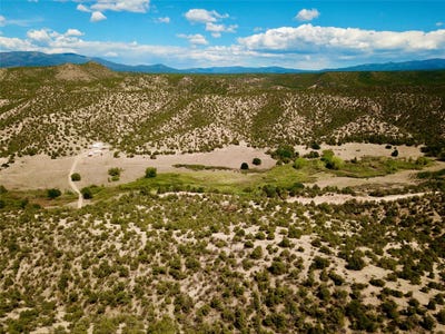 /international/us/910-county-road-69-dixon-nm-110119690917/