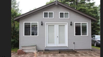 /international/us/8710-orleans-avenue-fenwick-city-mi-110105357250/