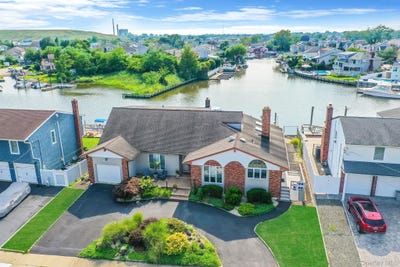 /international/us/3452-ocean-avenue-oceanside-ny-110099106522/?lang=en