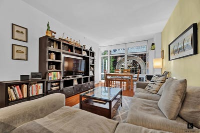 /international/us/1600-broadway-new-york-ny-110120496445/