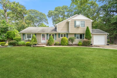 /international/us/3-lilly-court-moriches-ny-110100950996/?lang=zh-tw