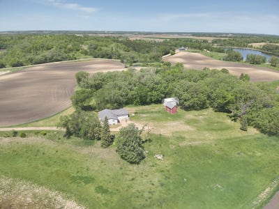 /international/us/32807-200th-street-underwood-mn-110106844181/