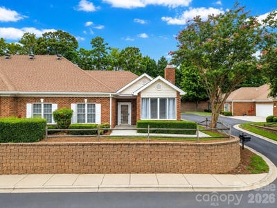 /international/us/8368-windsor-ridge-drive-charlotte-nc-110109698296/