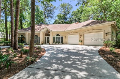 /international/us/6-camden-lane-hilton-head-island-sc-110120533157/