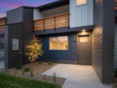 /international/us/1420-n-cole-cottage-lane-boise-id-110108660738/