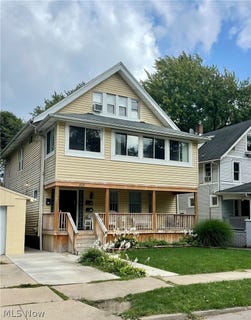 /international/us/418-crestwood-avenue-akron-oh-110106945753/