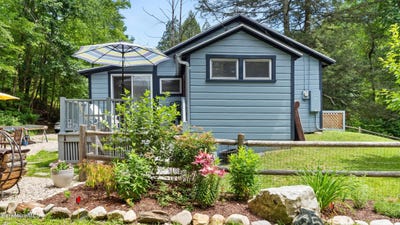 /international/us/25-pine-st-new-marlborough-ma-110100677979/