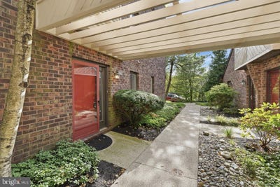 /international/us/404-mountainview-drive-chesterbrook-pa-110120011747/