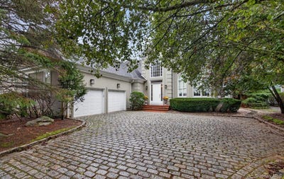 /international/us/36-stone-hill-drive-s-manhasset-ny-110120043344/