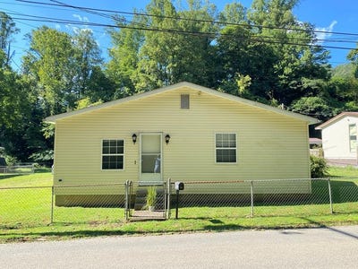 /international/us/125-dick-williamson-branch-rd-williamson-wv-110107035508/
