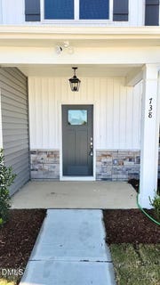 /international/us/738-hadstock-path-zebulon-nc-110107750583/