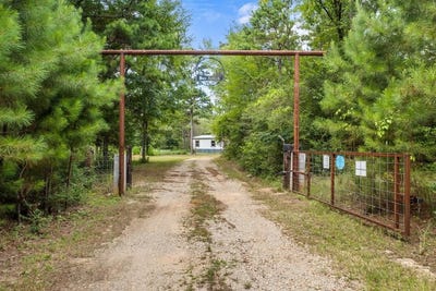/international/us/1735-an-county-road-100-elkhart-tx-110120014840/