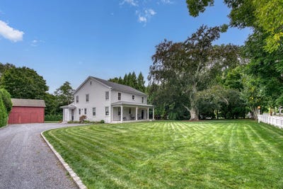 /international/us/129-s-country-rd-remsenburg-ny-110120132842/