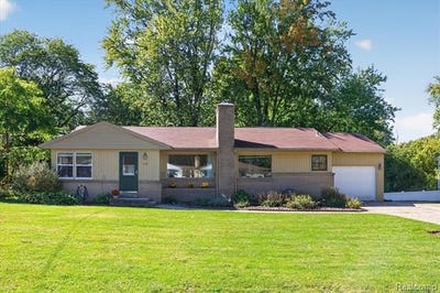/international/us/1295-meadowlane-drive-se-kentwood-mi-110120153912/