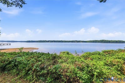 /international/us/3211-regatta-pointe-court-midlothian-va-110120660839/