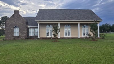 /international/us/4273-county-road-36-hartford-al-110108068690/