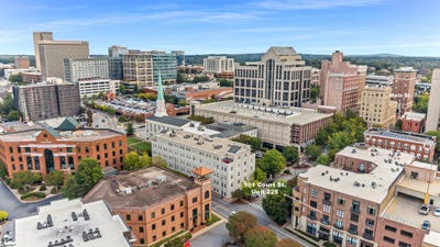 /international/us/101-w-court-street-greenville-sc-110120133058/