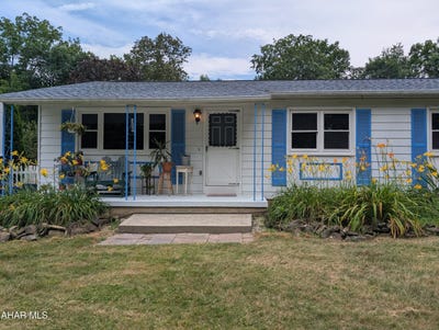 /international/us/104-sweet-gum-lane-williamsburg-pa-110100941064/