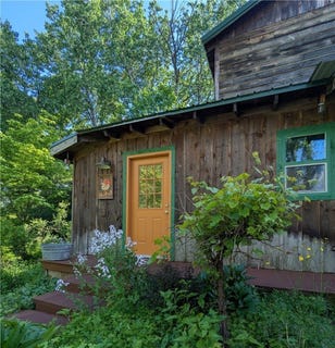 /international/us/24-helens-way-ithaca-ny-110108580535/