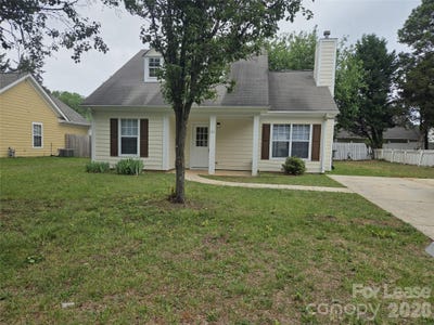 /international/us/121-foxglove-drive-mooresville-nc-110107881934/