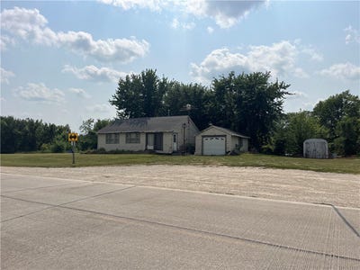 /international/us/2331-clark-tower-road-winterset-ia-110093474420/