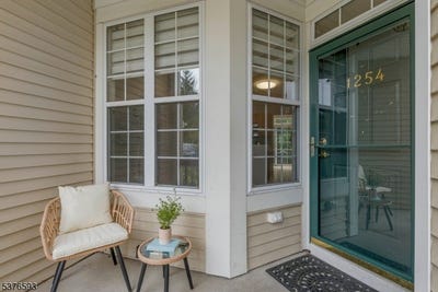 /international/us/1254-fairview-cir-lopatcong-twp-nj-110101476554/
