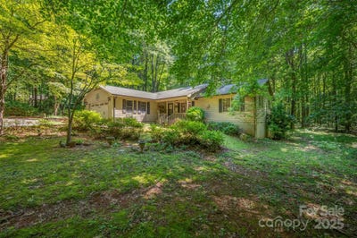 /international/us/144-beechwood-drive-columbus-nc-110100746995/