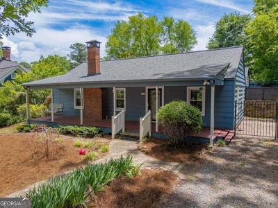 /international/us/4490-dallas-street-acworth-ga-110108496293/