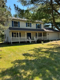 /international/us/708-stigney-street-minong-wi-110104292798/