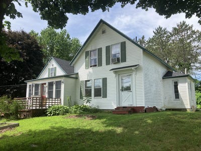 /international/us/16-n-main-street-morrill-me-110100703181/