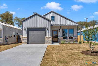 /international/us/249-western-avenue-bertram-tx-110106621922/