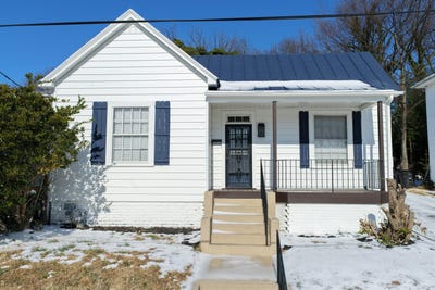 /international/us/860-stokes-st-danville-va-110105288429/