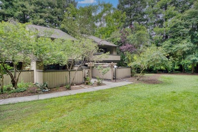 /international/us/51-creek-court-cotati-ca-110107874024/