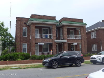 /international/us/102-s-william-street-goldsboro-nc-110103706708/