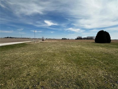 /international/us/348-7th-avenue-se-harmony-mn-110107169148/