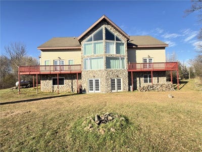 /international/us/1816-300th-avenue-laketown-twp-wi-110103575588/