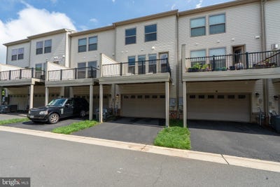 /international/us/23393-epperson-square-brambleton-va-110100357032/