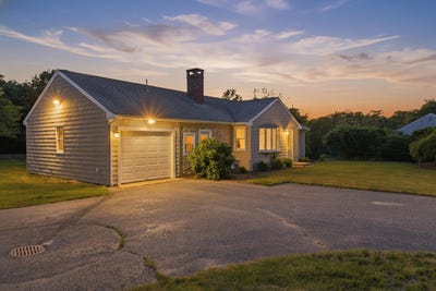 /international/us/1115-shootflying-hill-road-centerville-ma-110108768809/