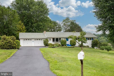 /international/us/1526-walton-drive-downingtown-pa-110100527158/