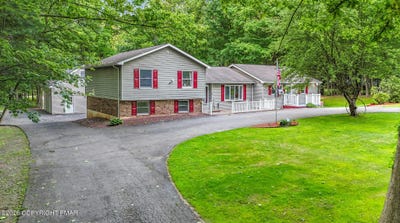 /international/us/256-sundance-road-effort-pa-110108538310/