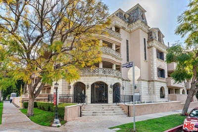 /international/us/850-n-croft-ave-los-angeles-ca-110107456278/