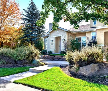 /international/us/612-sw-hill-street-bend-or-110120081669/