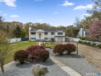/international/us/14-old-black-point-road-east-lyme-ct-110108011131/
