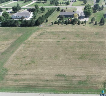 /international/us/24-meadow-st-pierre-sd-110119724535/