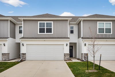 /international/us/2569-se-hawkins-avenue-west-des-moines-ia-110106954210/