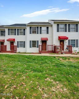 /international/us/659-beaverview-drive-bristol-va-110106342886/